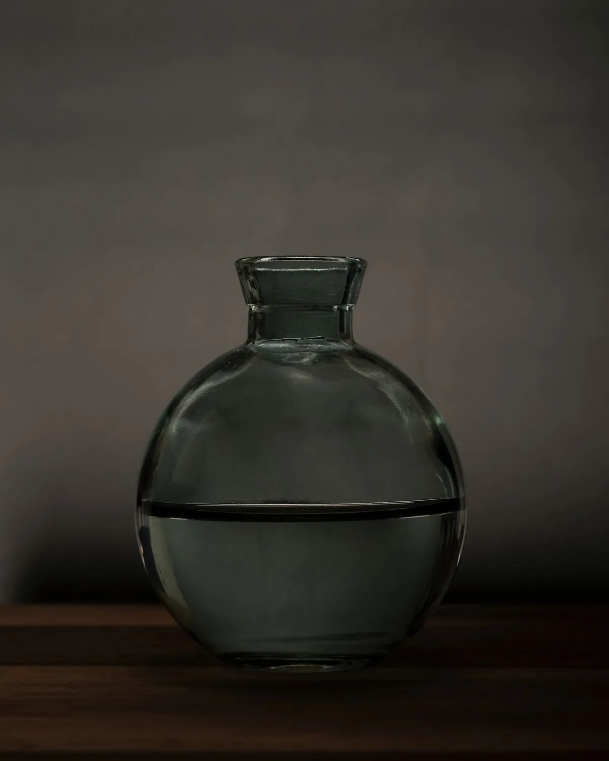 Vas Suflat "Bulă" — Atelier Zid